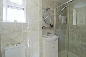 En-Suite- click for photo gallery